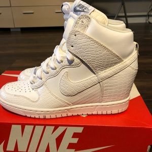 All white Women Nike Dunks Sky Hi